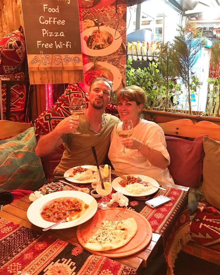 Nar Sultan Hotel & Aparts Istanboel Buitenkant foto